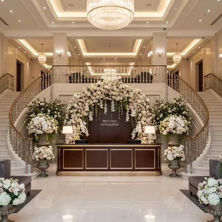 Takes Luxury Апарт-отель
